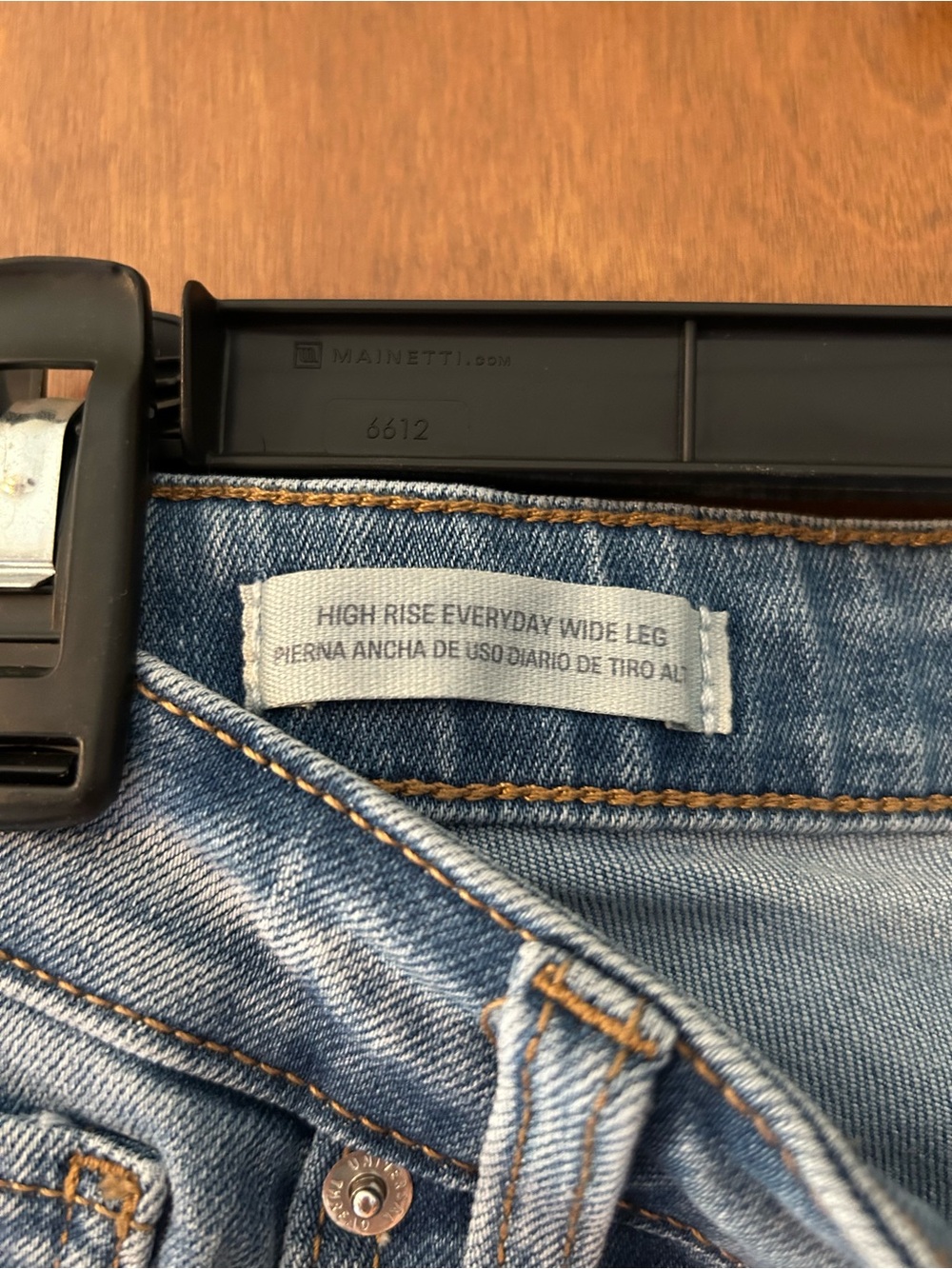 Universal Thread High Rise Everyday Wide Leg Jeans - Picture 4 of 5